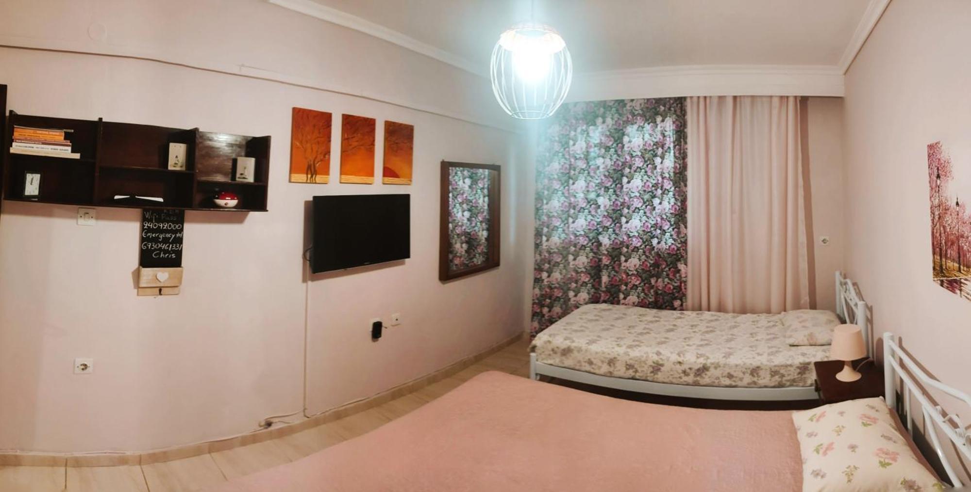 Retro Beach House Néa Péramos Kültér fotó