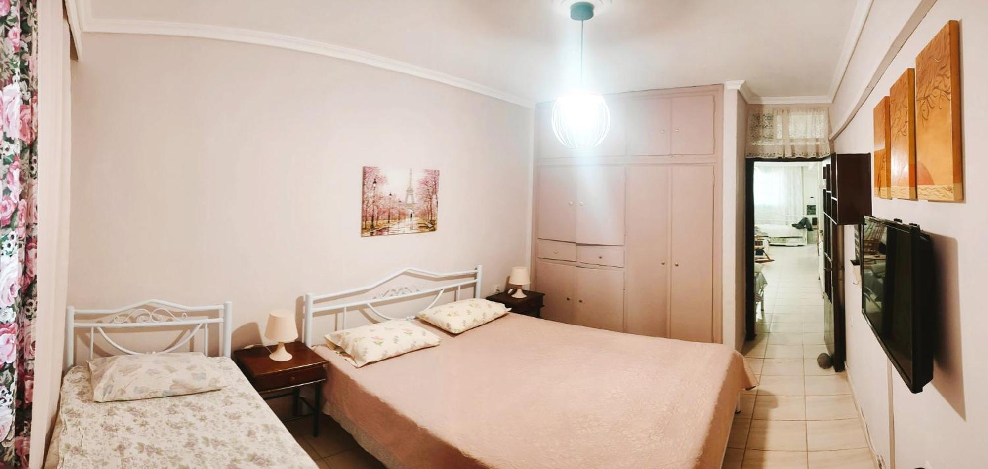 Retro Beach House Néa Péramos Kültér fotó