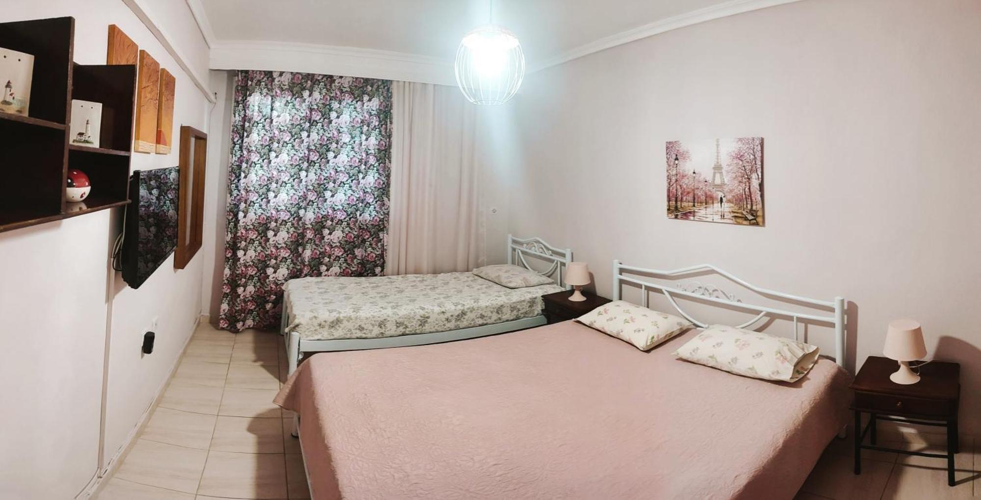 Retro Beach House Néa Péramos Kültér fotó