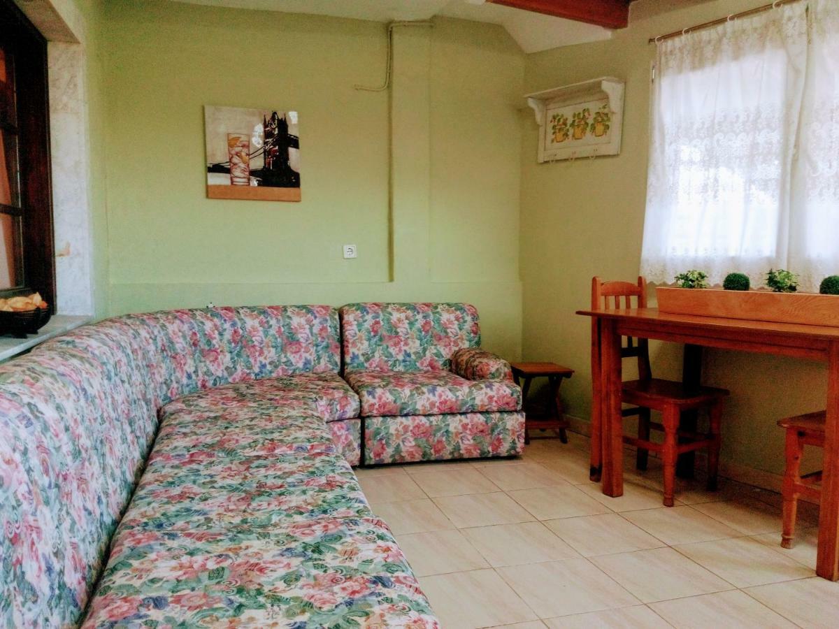 Retro Beach House Néa Péramos Kültér fotó